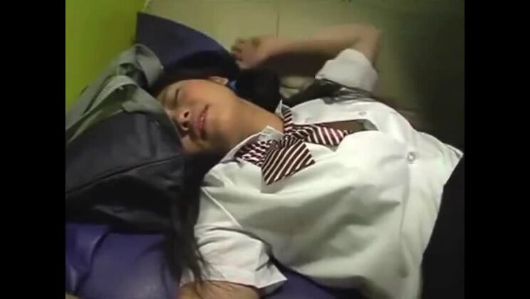 Fabulosa prostituta japonesa en un clip JAV exclusivo solo para ti.