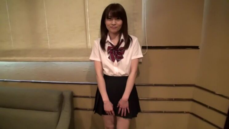 Increíble chica japonesa en la película JAV de adolescentes cachondas y masturbación