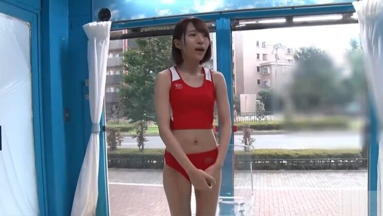 Puta japonesa salvaje en un nuevo vídeo JAV para adolescentes.
