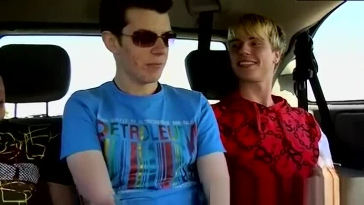 Matthew-hombres gay desnudos ahogándose con grandes pollas gordas por primera vez