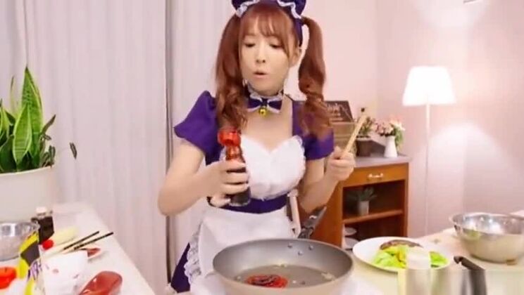 Puta japonesa exótica en una nueva escena JAV de Solo Girl, mírala.