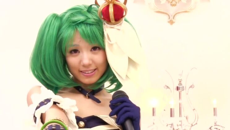 Increíble chica japonesa en un clip de JAV censurado de masturbación y sexo oral.