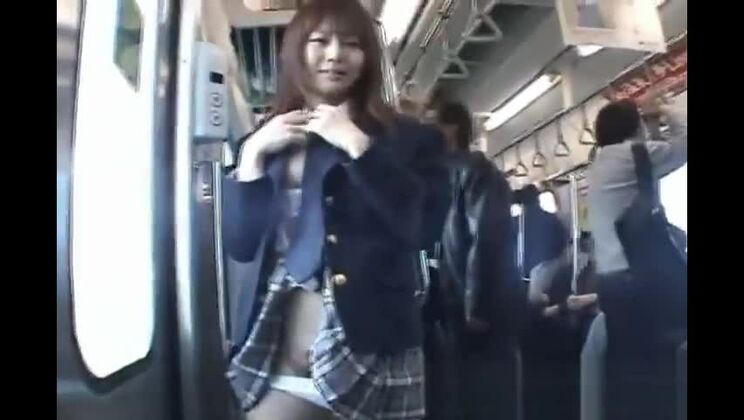 Lindas y cachondas chicas asiáticas teniendo sexo parte 1