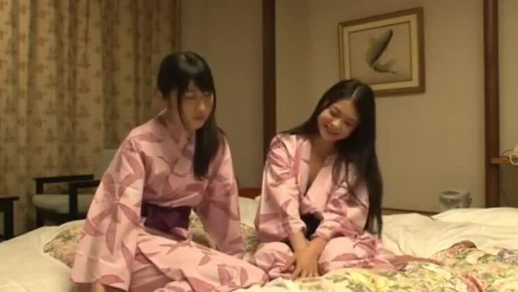 Joven adolescente japonesa cachonda