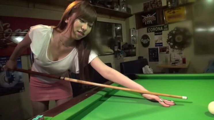 Rinka Onishi en Escalation Girl 254 parte 1