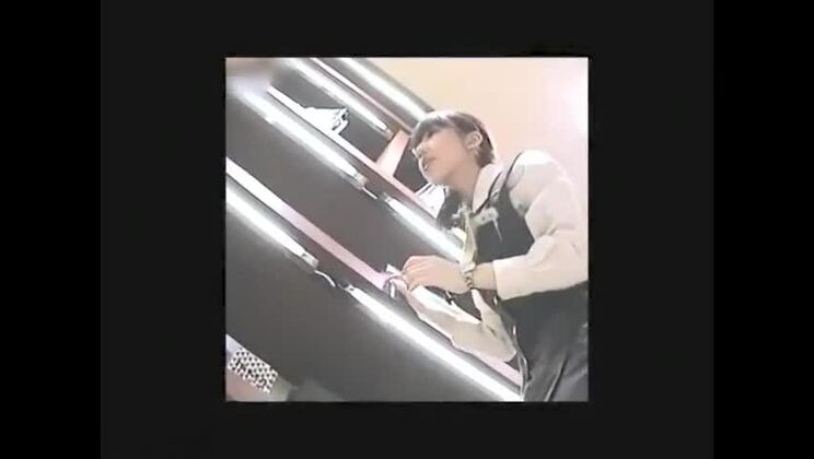 Chica japonesa sexy en una escena JAV HD salvaje jamás vista