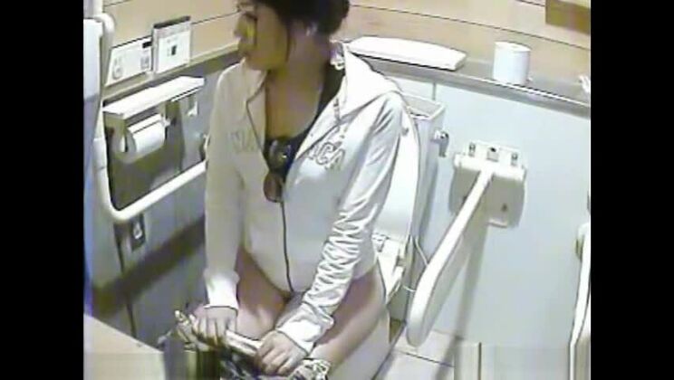 Baño femenino del circuito de carreras