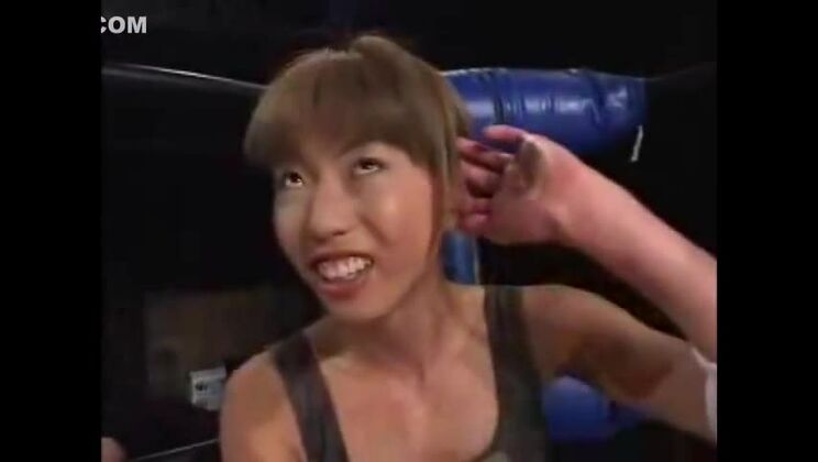 Pelea entre 2 japonesas