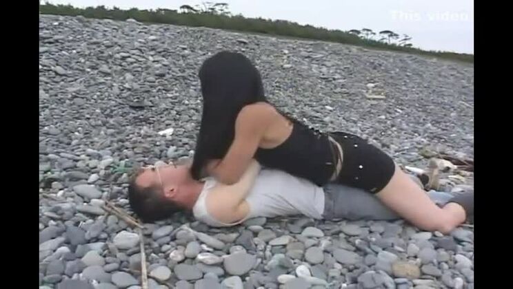 Adoración a las chicas musculosas japonesas