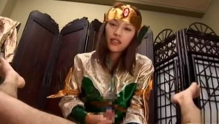 La modelo japonesa es una chica dulce.