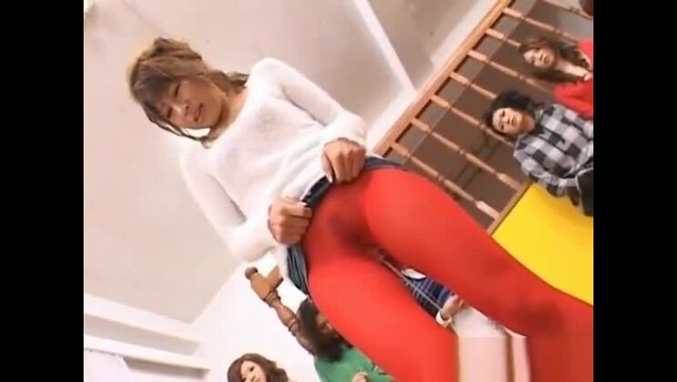 Muñecas asiáticas reciben tutoría en su sexy parte 2