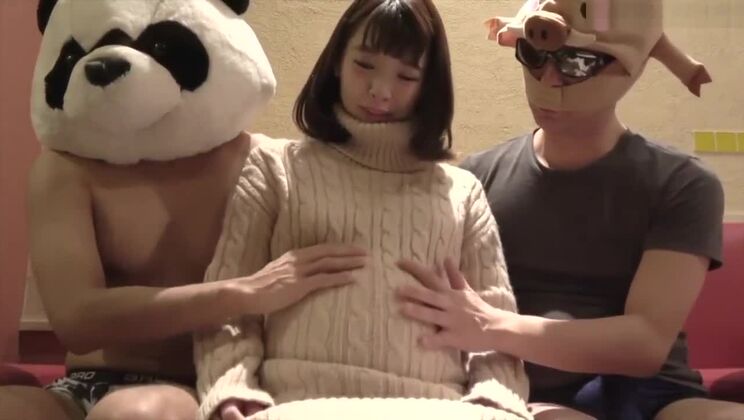 La asiática embarazada ERI pichi, con pechos grandes y copa E, comparte 2 penes (censurado)