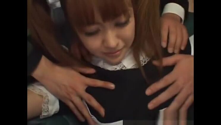 Chicas asiáticas calientes follando y chupando parte 3