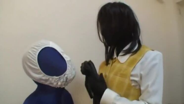 Dominación femenina Zentai