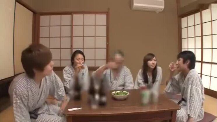 Una chica japonesa increíble en una escena JAV asombrosa solo para ti.