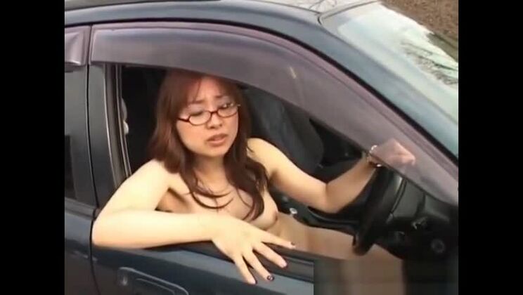 Jav gratis de un exhibicionista japonés obtiene algo parte 4