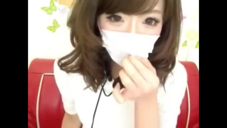 Mira a la chica japonesa en el vídeo JAV Crazy, es increíble.